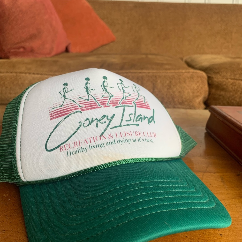 Trucker hat